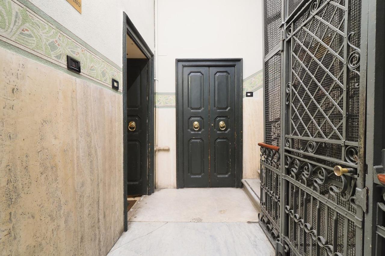 Unique Duomo Luxury Property ミラノ エクステリア 写真
