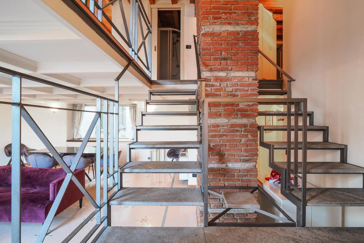 Unique Duomo Luxury Property ミラノ エクステリア 写真