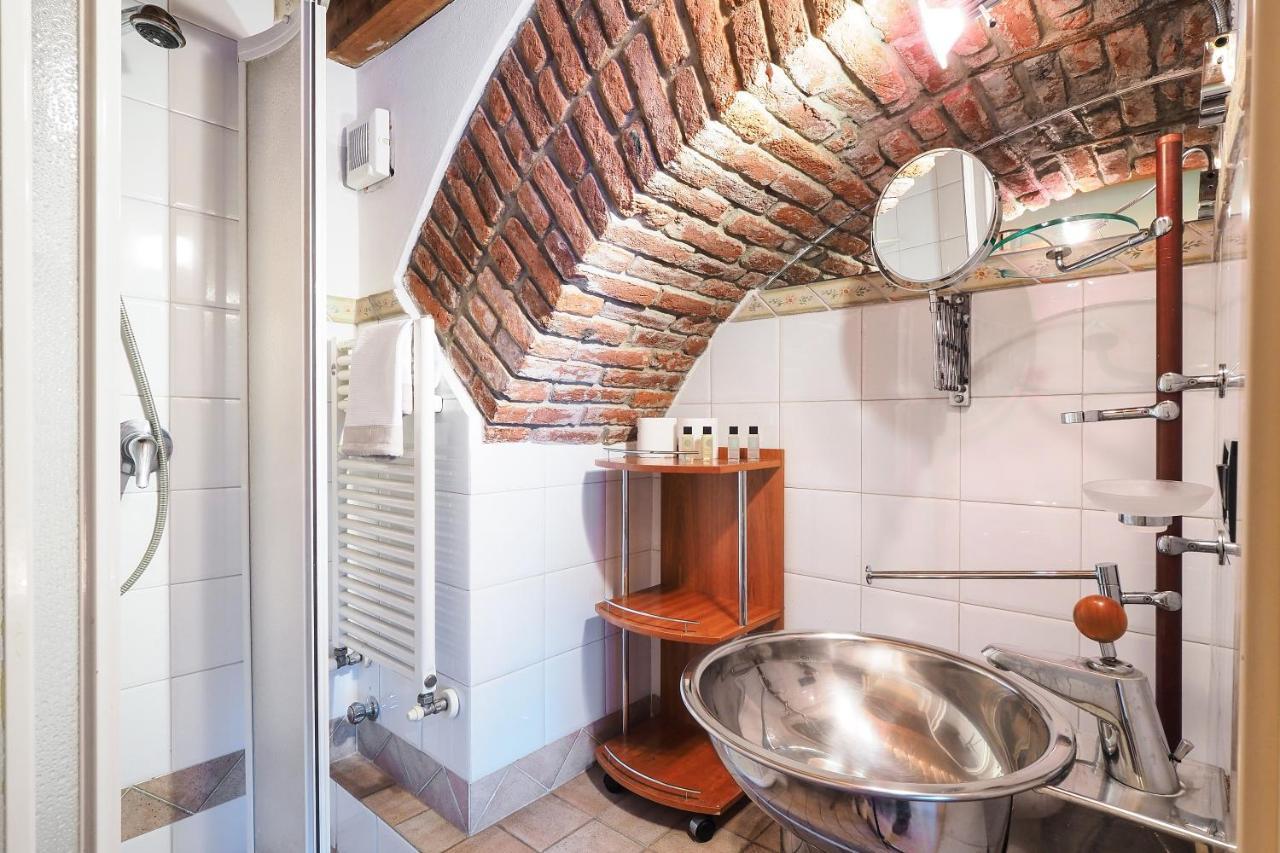 Unique Duomo Luxury Property ミラノ エクステリア 写真